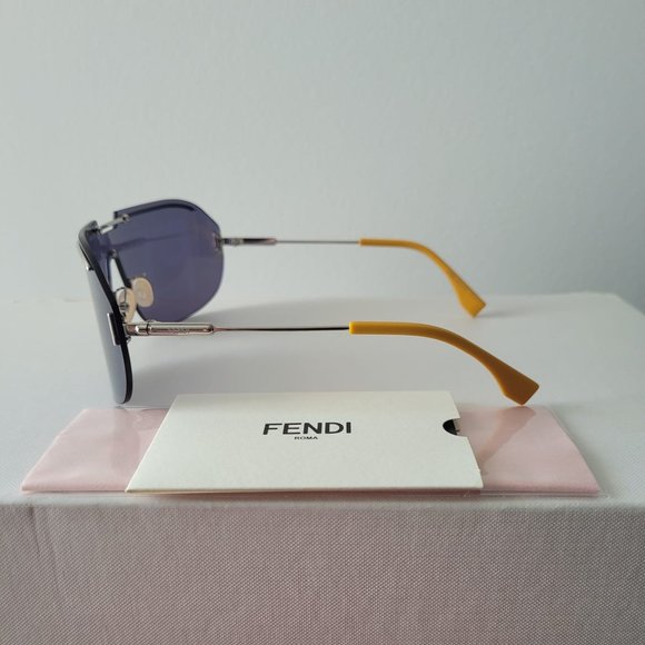 (SOLD) $259 *NEW* FENDI Gray Shield Ladies Sunglasses - Picture 8 of 16
